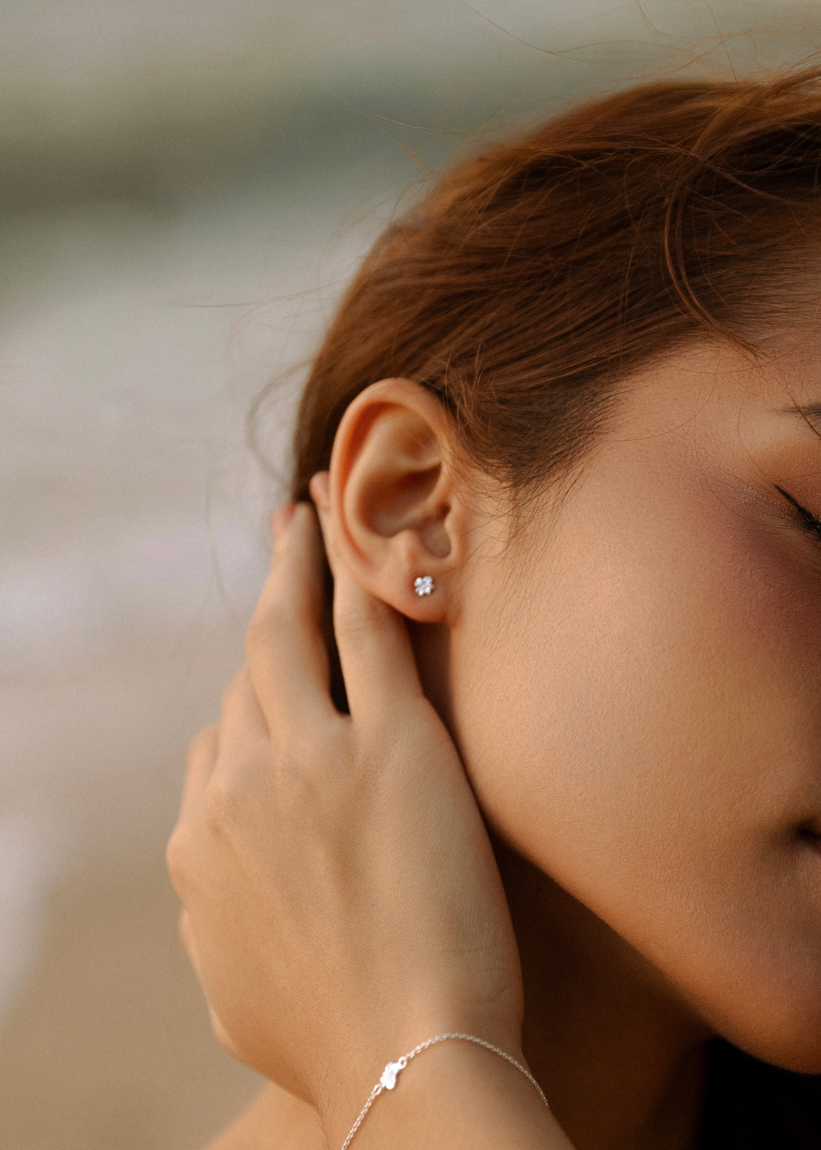 Bloom studs gold plated