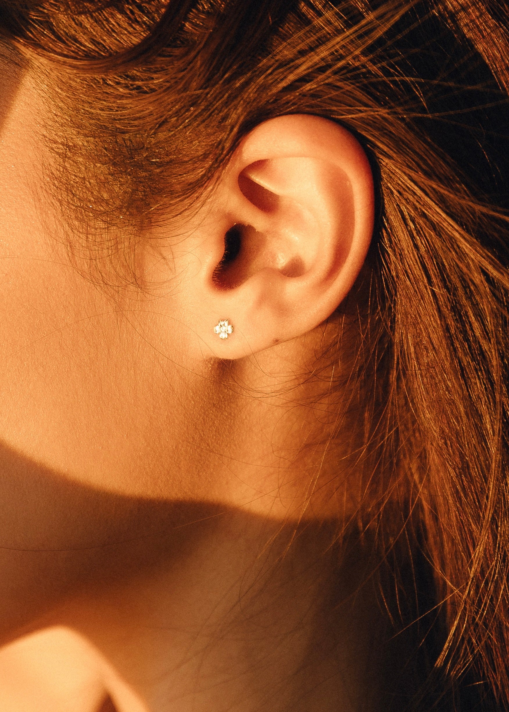 Bloom studs gold plated