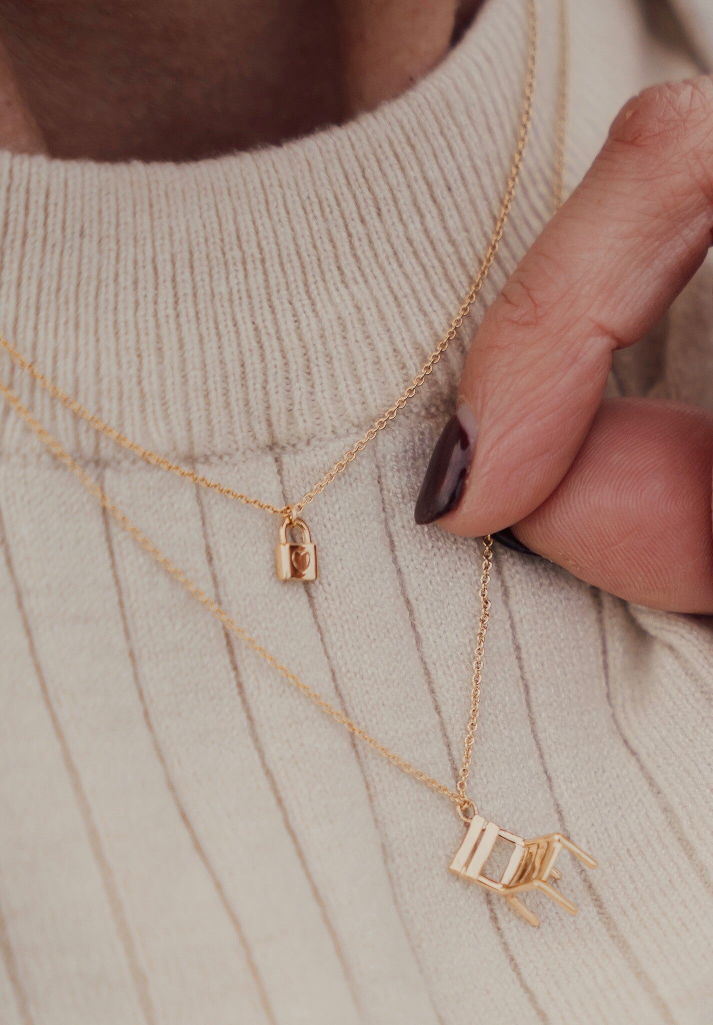 Aimee ketting close & parc