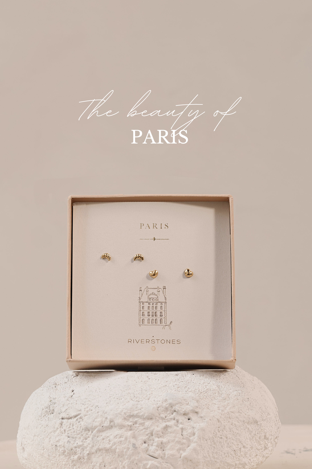 Croissant oorbellen goud | Bonjour amour studs verguld2