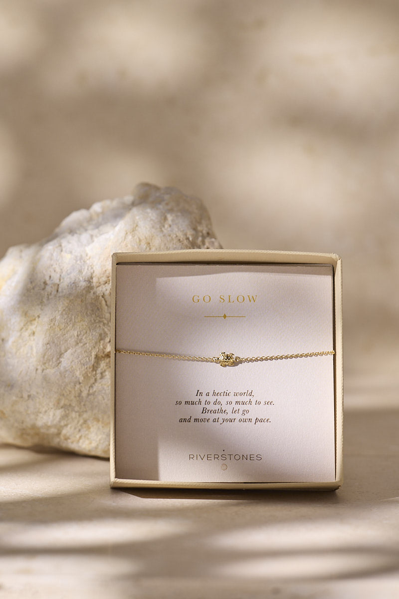 Go slow bracelet