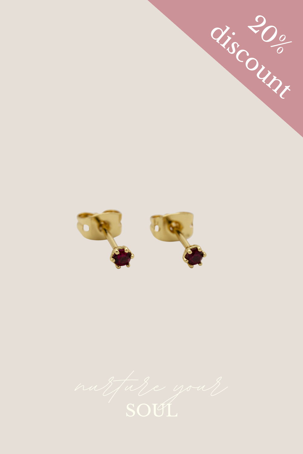 Garnet Studs Vergoldet