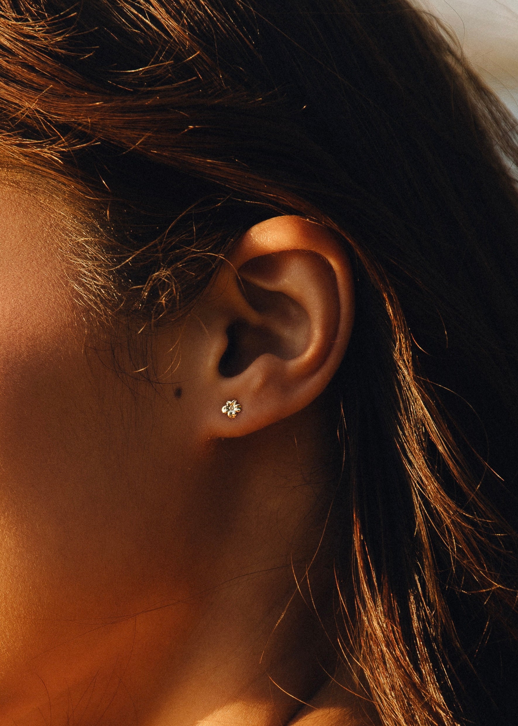 Vergoldete Ohrstecker der Marke Bloom