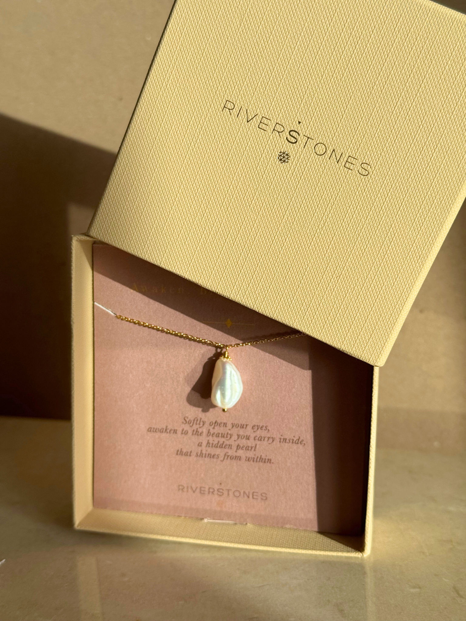 Awaken Ketting Verguld