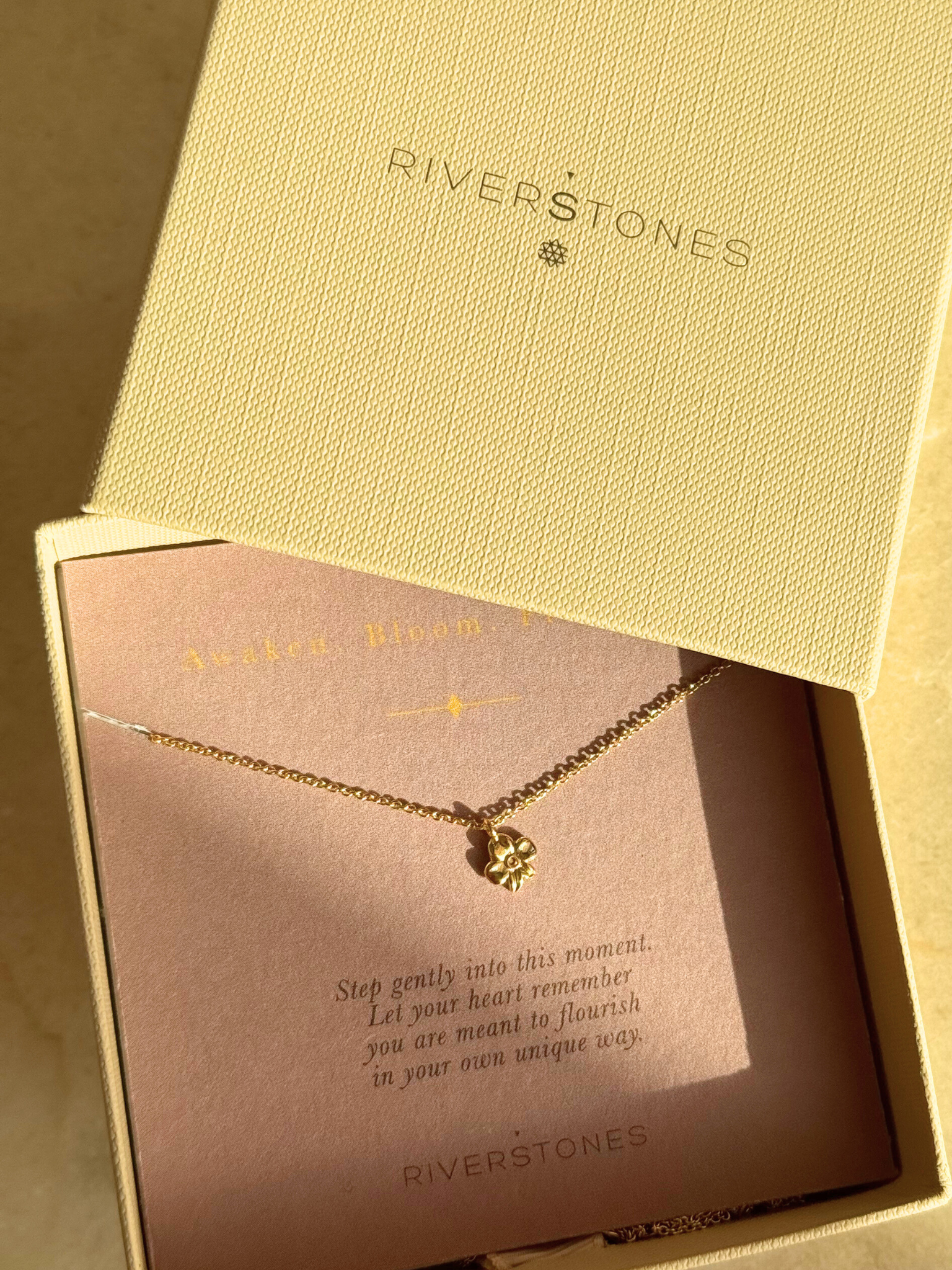 Flourish Ketting Verguld